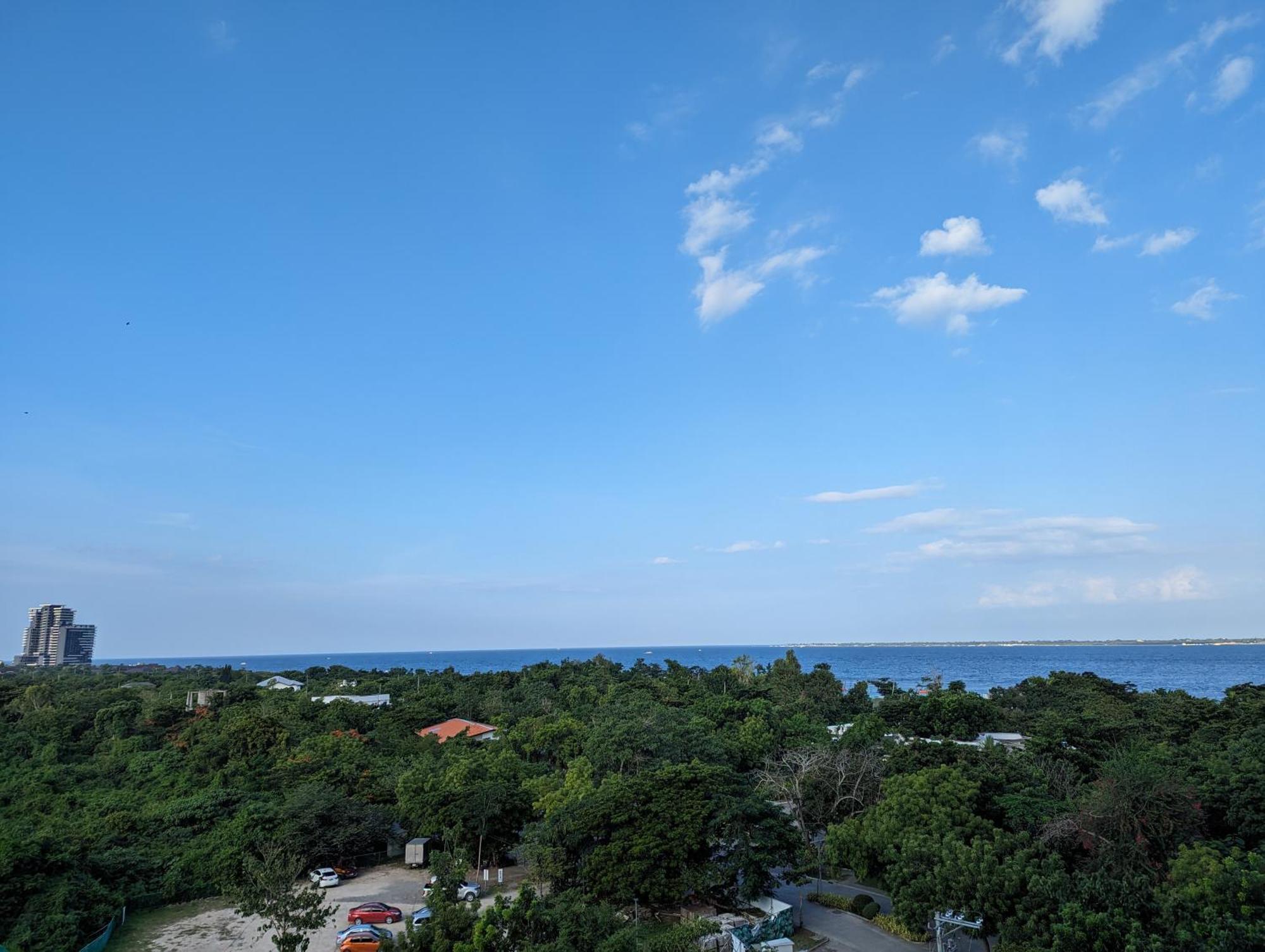 Dominiks Stylish Resort Gem Ocean View Pool Queen Bed At Tambuli 8 Floor Fast Wifi Lapu-Lapu City Eksteriør billede